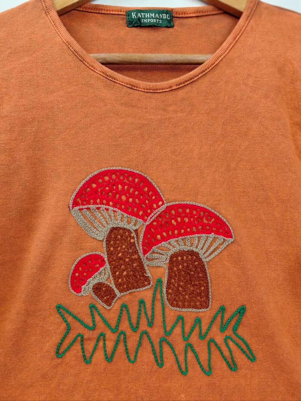 Mushroom Embroidery Crop Top Size Small Orange Fall Autumn Hobbit Girl - Picture 9 of 9